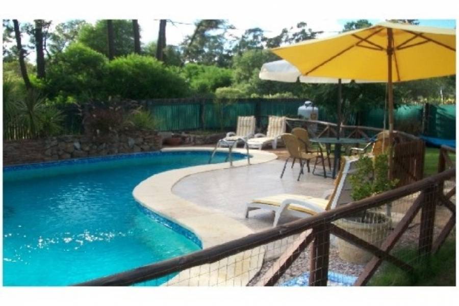 Punta del Este, Maldonado, Uruguay, 3 Bedrooms Bedrooms, ,2 BathroomsBathrooms,Casas,Venta,42191