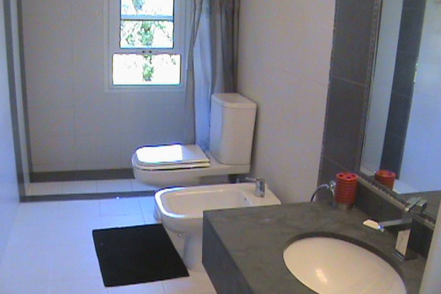 Punta del Este, Maldonado, Uruguay, 3 Bedrooms Bedrooms, ,4 BathroomsBathrooms,Casas,Venta,42195