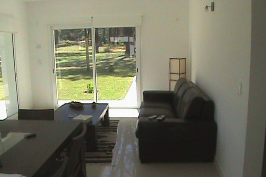 Punta del Este, Maldonado, Uruguay, 3 Bedrooms Bedrooms, ,4 BathroomsBathrooms,Casas,Venta,42195