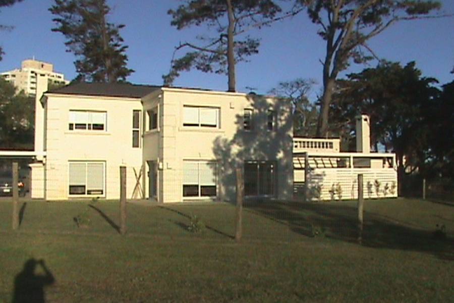 Punta del Este, Maldonado, Uruguay, 3 Bedrooms Bedrooms, ,4 BathroomsBathrooms,Casas,Venta,42195