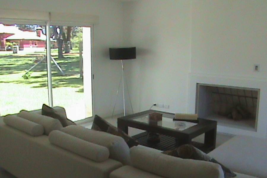 Punta del Este, Maldonado, Uruguay, 3 Bedrooms Bedrooms, ,4 BathroomsBathrooms,Casas,Venta,42195