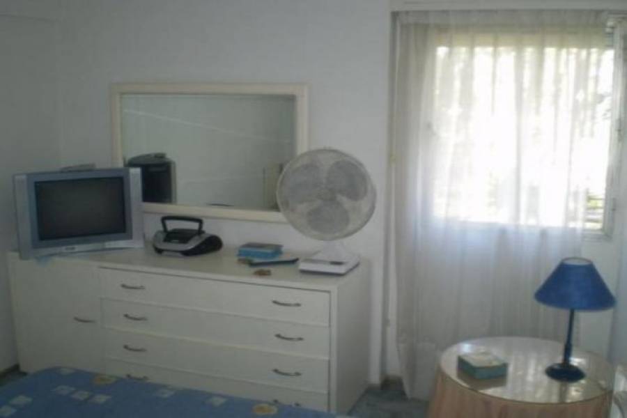 Punta del Este, Maldonado, Uruguay, 1 Dormitorio Bedrooms, ,1 BañoBathrooms,Apartamentos,Venta,42197