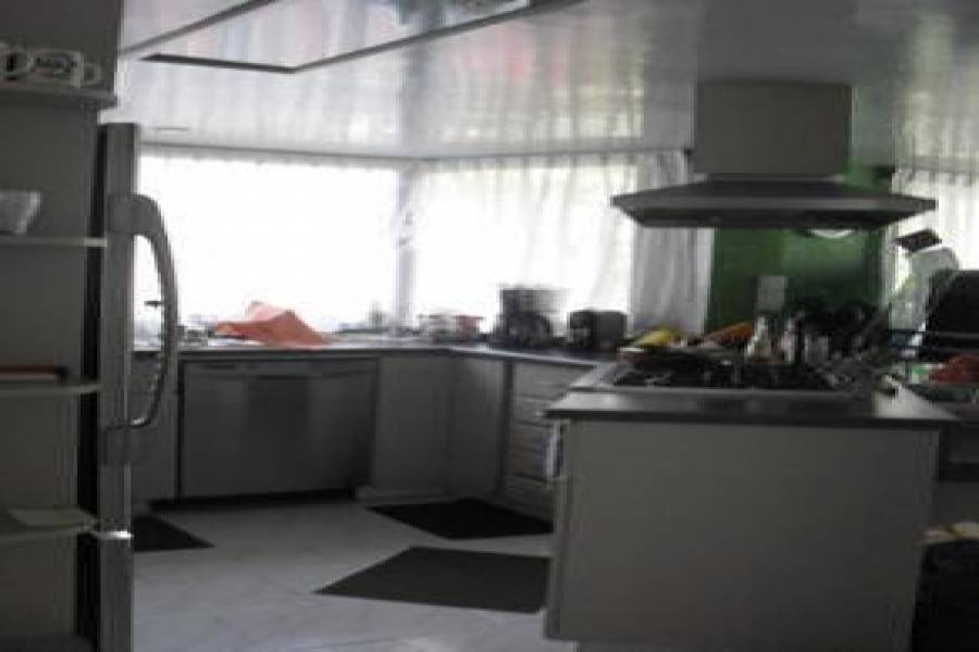 Álvaro Obregón, Estado de Mexico, Mexico, 3 Habitaciones Habitaciones, ,4 BathroomsBathrooms,Casas,Venta,42228