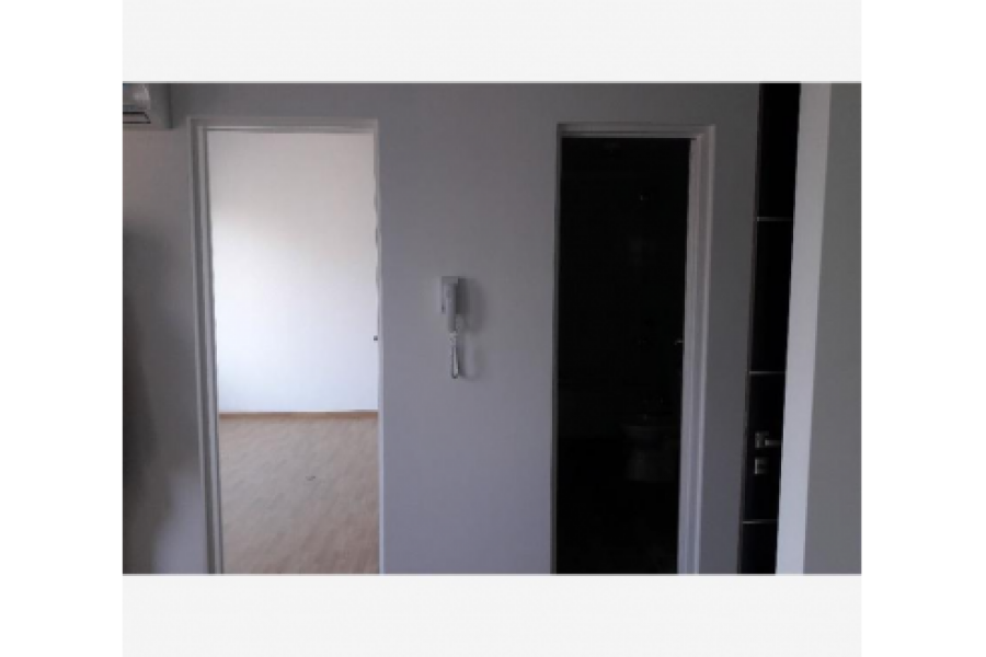 Caseros, Capital Federal, Argentina, 1 Dormitorio Habitaciones, ,1 BañoBathrooms,Apartamentos,Venta,WENNCESLAO DEL TATA,42259