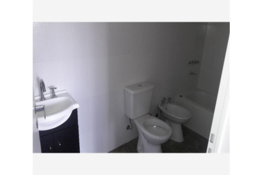 Caseros, Capital Federal, Argentina, 1 Dormitorio Habitaciones, ,1 BañoBathrooms,Apartamentos,Venta,WENNCESLAO DEL TATA,42259