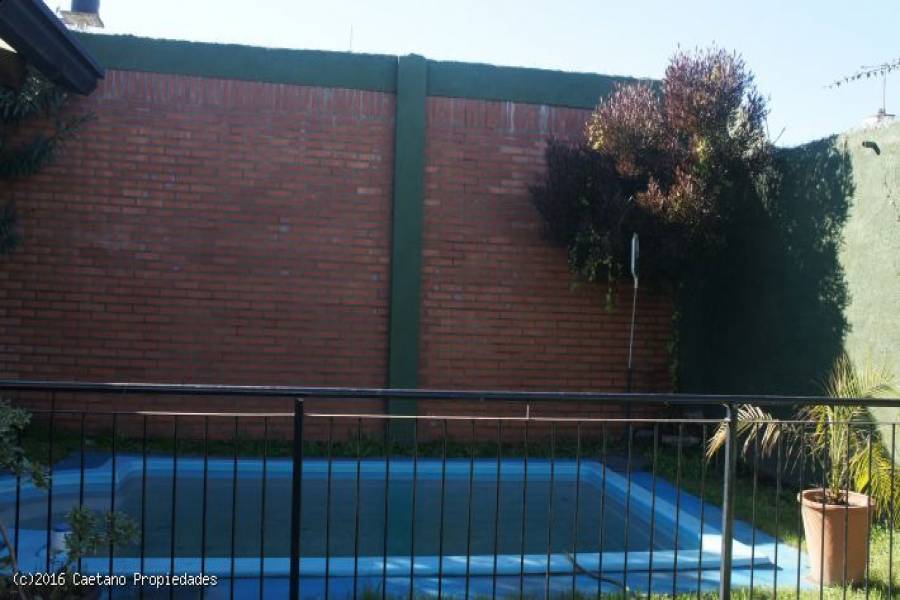 Aldo Bonzi,Buenos Aires,3 Habitaciones Habitaciones,2 BañosBaños,Casas,Blandengues ,1380