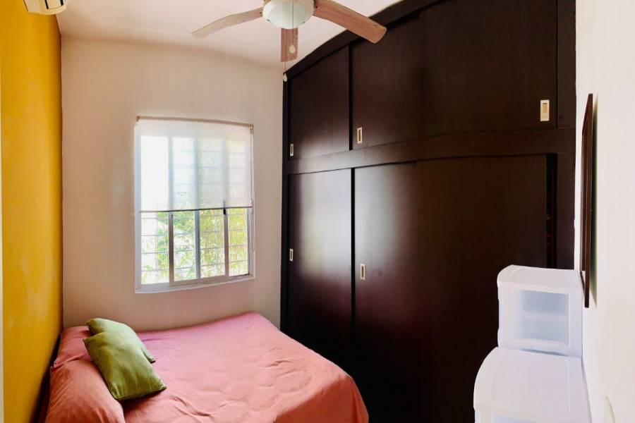 Playa del Carmen, Quintana Roo, Mexico, 3 Habitaciones Habitaciones, ,3 BathroomsBathrooms,Casas,Venta,Kabah,2,42357