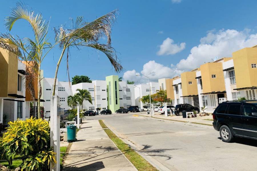 Playa del Carmen, Quintana Roo, Mexico, 3 Habitaciones Habitaciones, ,3 BathroomsBathrooms,Casas,Venta,Kabah,2,42357