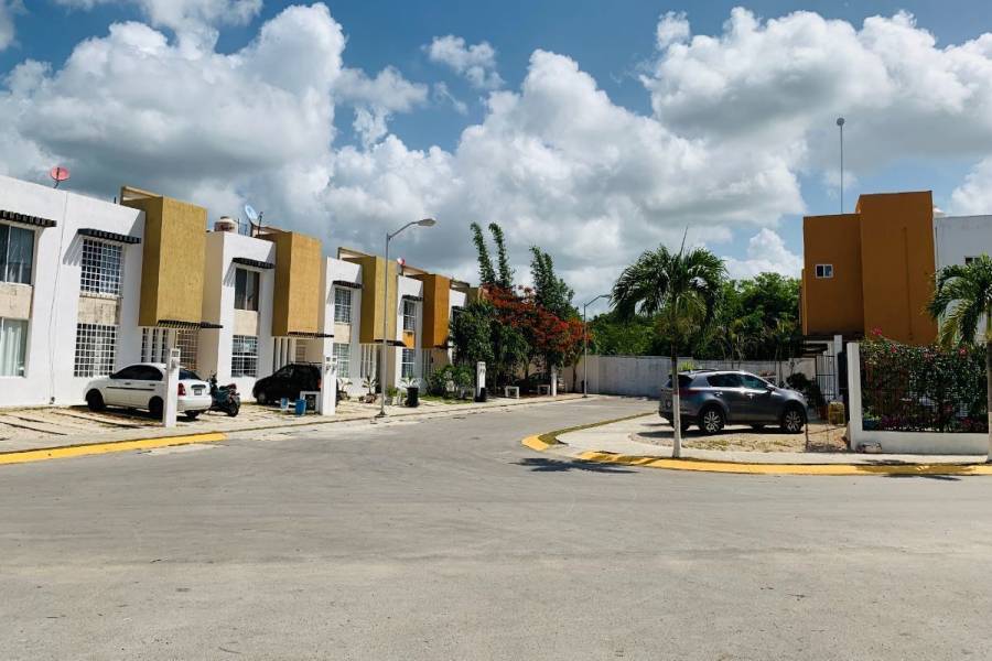Playa del Carmen, Quintana Roo, Mexico, 3 Habitaciones Habitaciones, ,3 BathroomsBathrooms,Casas,Venta,Kabah,2,42357