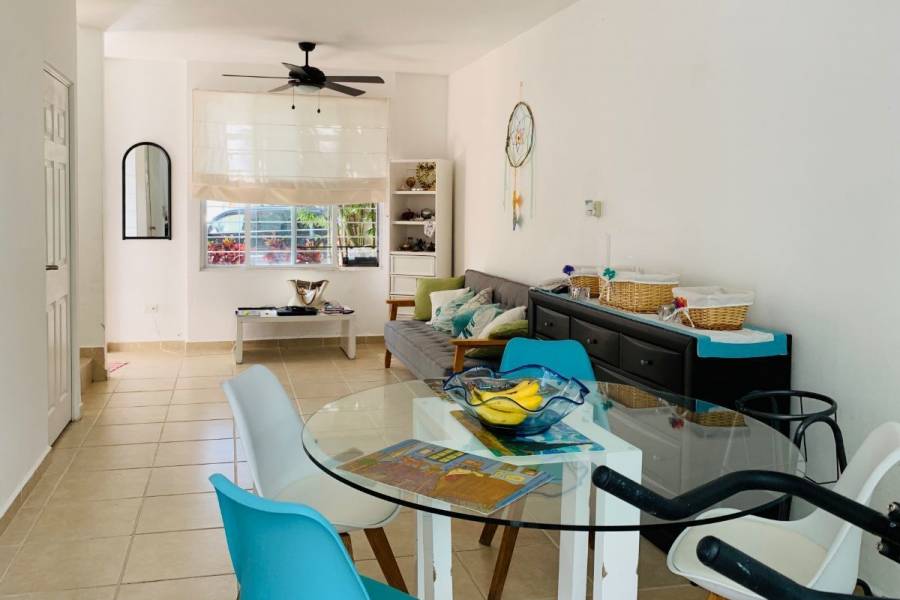 Playa del Carmen, Quintana Roo, Mexico, 3 Habitaciones Habitaciones, ,3 BathroomsBathrooms,Casas,Venta,Kabah,2,42357