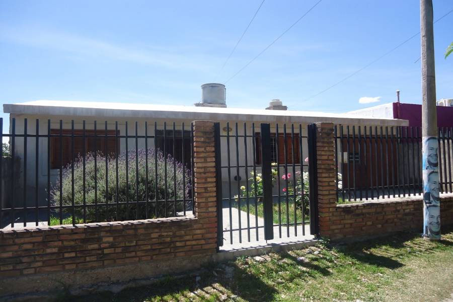 San Luis, Argentina, 3 Habitaciones Habitaciones, ,1 BañoBathrooms,Casas,Venta,42360
