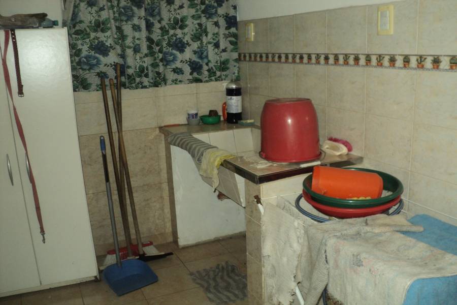 Aldo Bonzi,Buenos Aires,Argentina,3 Bedrooms Bedrooms,2 BathroomsBathrooms,Casas,Altolaguirre,1381