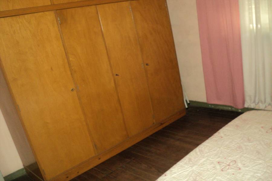 Aldo Bonzi,Buenos Aires,Argentina,3 Bedrooms Bedrooms,2 BathroomsBathrooms,Casas,Altolaguirre,1381