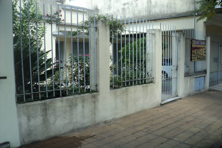 Aldo Bonzi,Buenos Aires,Argentina,3 Bedrooms Bedrooms,2 BathroomsBathrooms,Casas,Altolaguirre,1381