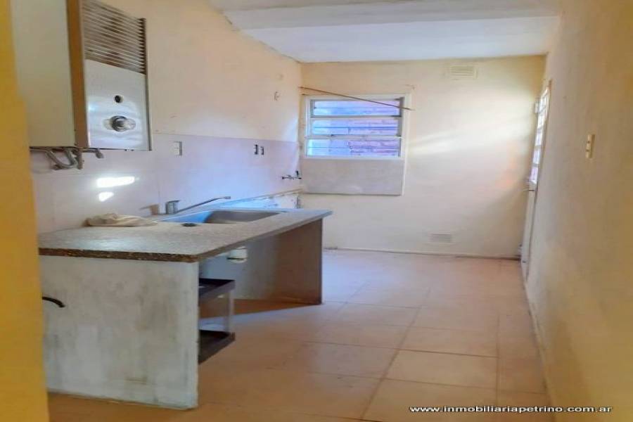 San Luis, Argentina, 2 Habitaciones Habitaciones, ,1 BañoBathrooms,Casas,Venta,42490