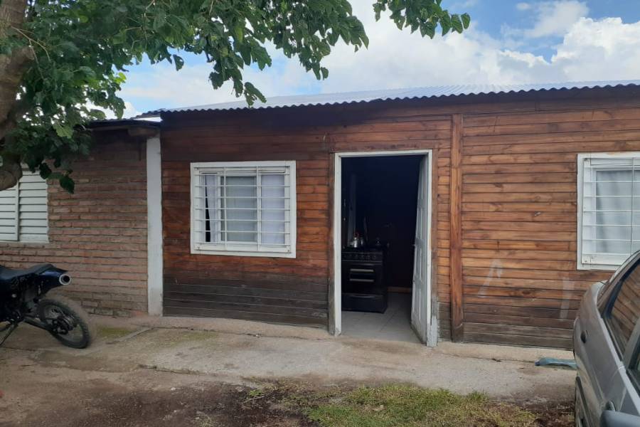 San Luis, Argentina, 2 Habitaciones Habitaciones, ,1 BañoBathrooms,Casas,Venta,42490