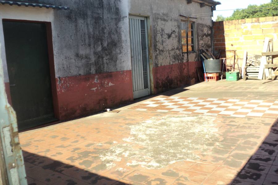La Tablada,Buenos Aires,5 Habitaciones Habitaciones,4 BañosBaños,Casas,Montenegro,1382