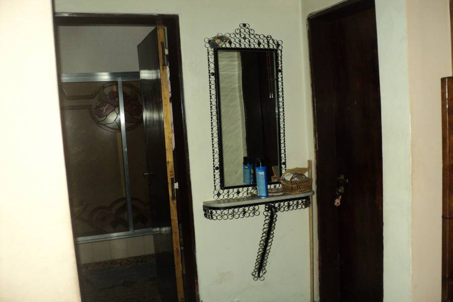 La Tablada,Buenos Aires,5 Habitaciones Habitaciones,4 BañosBaños,Casas,Montenegro,1382