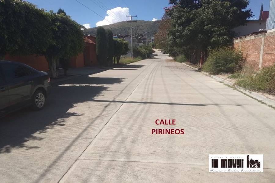 Oaxaca de Juárez, Oaxaca, Mexico, 3 Habitaciones Habitaciones, ,3 BathroomsBathrooms,Casas,Venta,pirineos ,42569