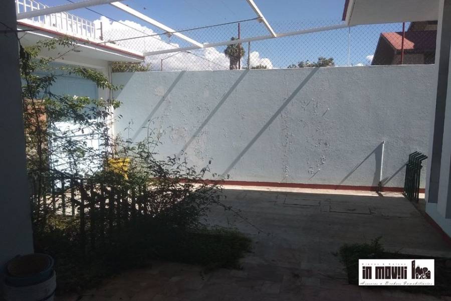 Oaxaca de Juárez, Oaxaca, Mexico, 3 Habitaciones Habitaciones, ,3 BathroomsBathrooms,Casas,Venta,pirineos ,42569