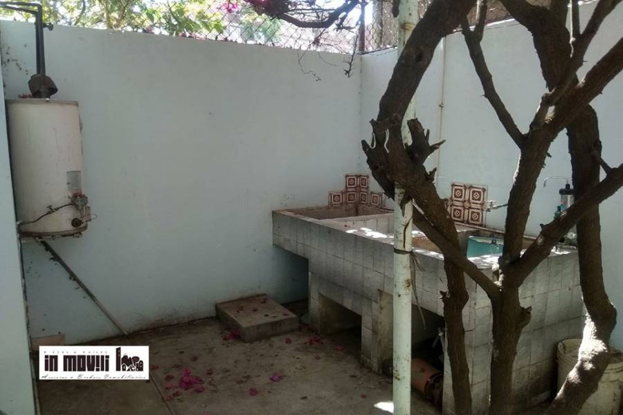 Oaxaca de Juárez, Oaxaca, Mexico, 3 Habitaciones Habitaciones, ,3 BathroomsBathrooms,Casas,Venta,pirineos ,42569