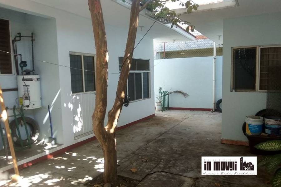 Oaxaca de Juárez, Oaxaca, Mexico, 3 Habitaciones Habitaciones, ,3 BathroomsBathrooms,Casas,Venta,pirineos ,42569