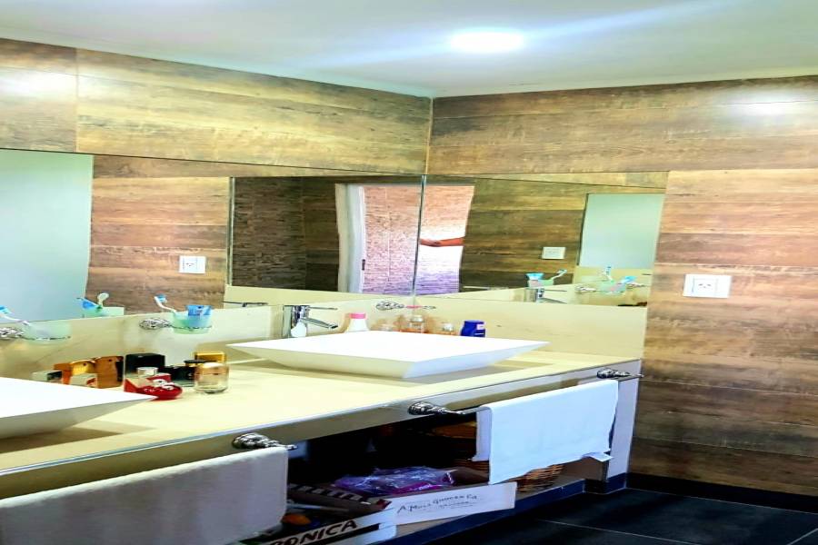 IMPERDIBLE! VER INFO..., 3 Habitaciones Habitaciones, ,3 BathroomsBathrooms,Casas,Venta,42731