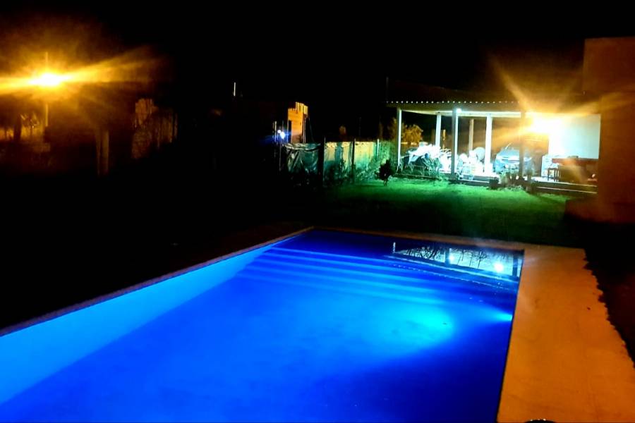 IMPERDIBLE! VER INFO..., 3 Habitaciones Habitaciones, ,3 BathroomsBathrooms,Casas,Venta,42731