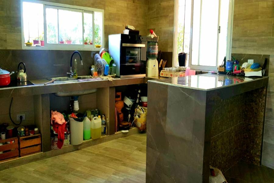 IMPERDIBLE! VER INFO..., 3 Habitaciones Habitaciones, ,3 BathroomsBathrooms,Casas,Venta,42731