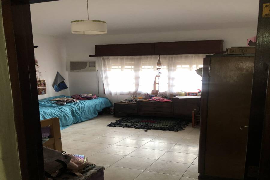 Rosario, Santa Fe, Argentina, 3 Habitaciones Habitaciones, ,1 BañoBathrooms,Casas,Venta,SAN LUIS,42779