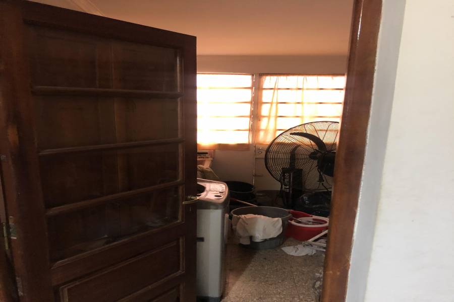 Rosario, Santa Fe, Argentina, 3 Habitaciones Habitaciones, ,1 BañoBathrooms,Casas,Venta,SAN LUIS,42779