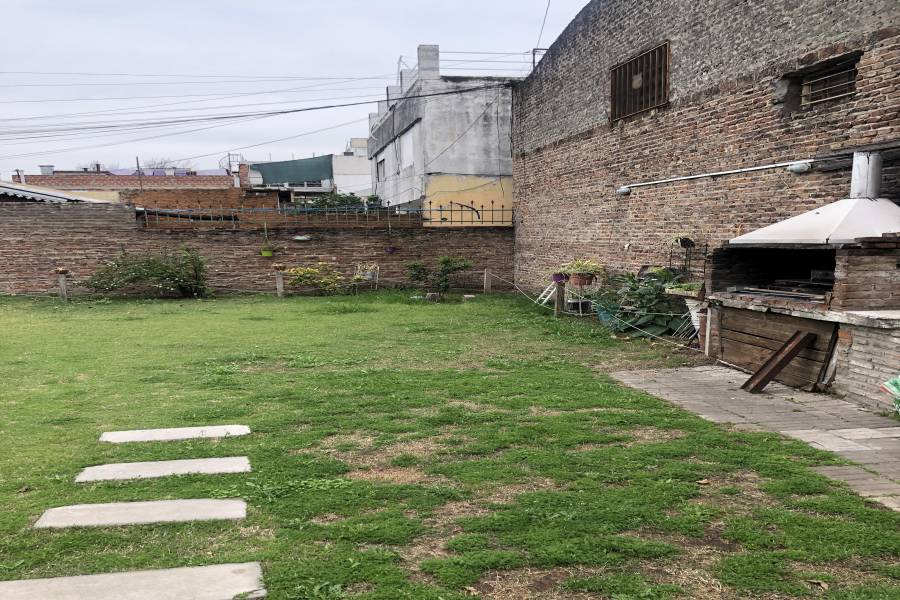 Rosario, Santa Fe, Argentina, 3 Habitaciones Habitaciones, ,1 BañoBathrooms,Casas,Venta,SAN LUIS,42779