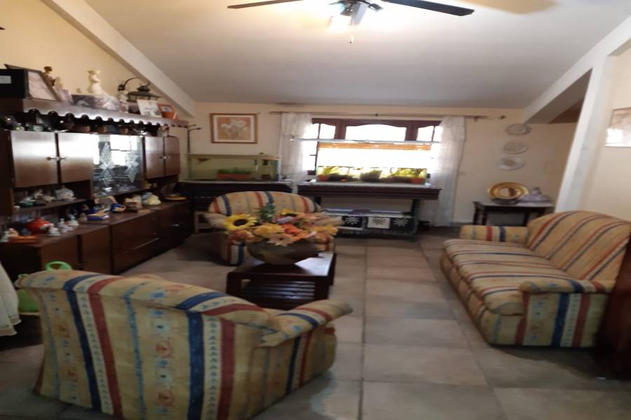 SALTA CAPITAL, Salta, Argentina, 5 Habitaciones Habitaciones, ,2 BathroomsBathrooms,Casas,Venta,42793