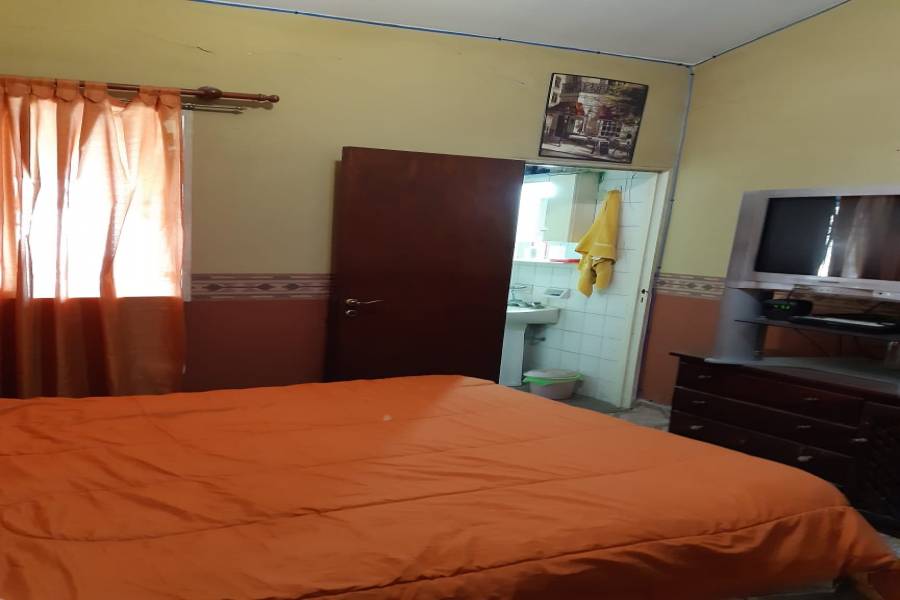 SALTA CAPITAL, Salta, Argentina, 5 Habitaciones Habitaciones, ,2 BathroomsBathrooms,Casas,Venta,42793