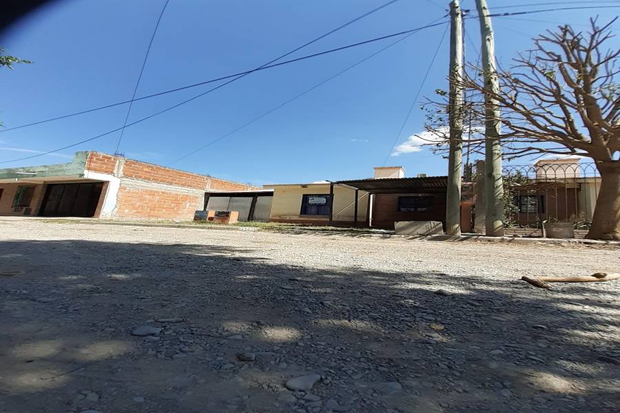CERRILLOS, Salta, Argentina, 2 Habitaciones Habitaciones, ,2 BathroomsBathrooms,Casas,Venta,42803
