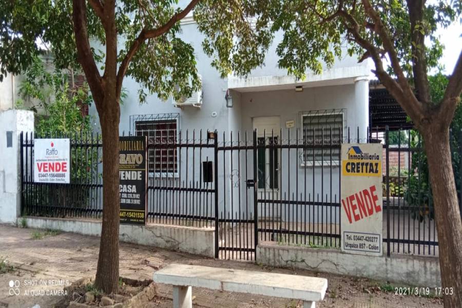 Colon, Entre Ríos, Argentina, 3 Habitaciones Habitaciones, ,1 BañoBathrooms,Casas,Venta,Sourigues,42863