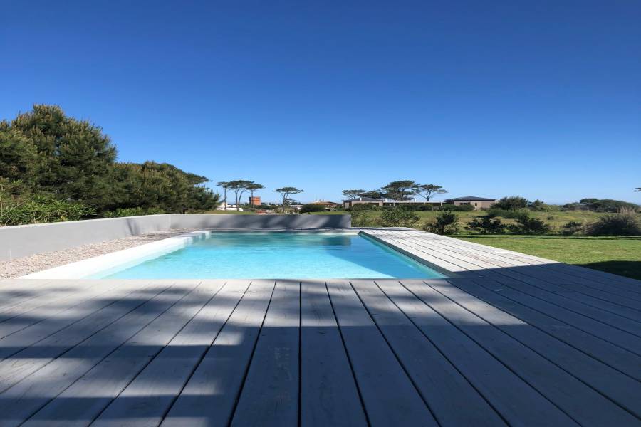 Punta del Este, Maldonado, Uruguay, 5 Habitaciones Habitaciones, ,4 BathroomsBathrooms,Casas,Temporario,42939