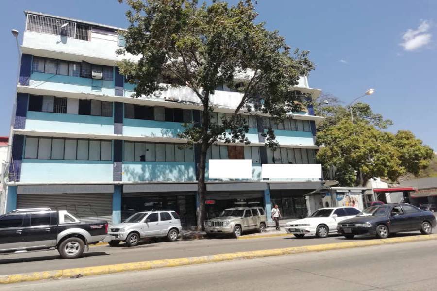 IMPERDIBLE! VER INFO..., ,Galpones-Tinglados-Naves,Venta,Pini,Av. Presidente Medina,42984