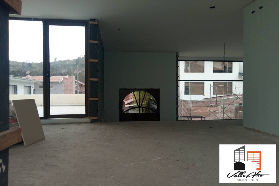 Cuenca., AZUAY, Ecuador, 5 Habitaciones Habitaciones, ,5 BathroomsBathrooms,Casas,Venta,Calle Paris.,2,43041