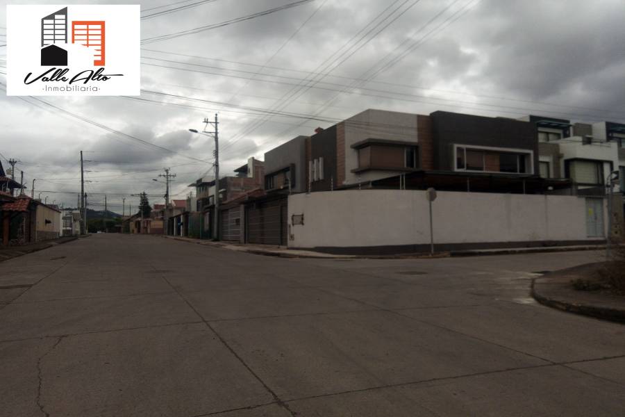 Cuenca., AZUAY, Ecuador, 5 Habitaciones Habitaciones, ,5 BathroomsBathrooms,Casas,Venta,Calle Paris.,2,43041