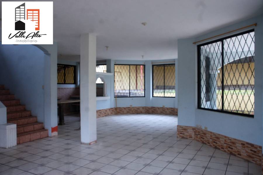 Macas, Cuenca, España, 3 Habitaciones Habitaciones, ,3 BathroomsBathrooms,Casas,Venta,2,43050