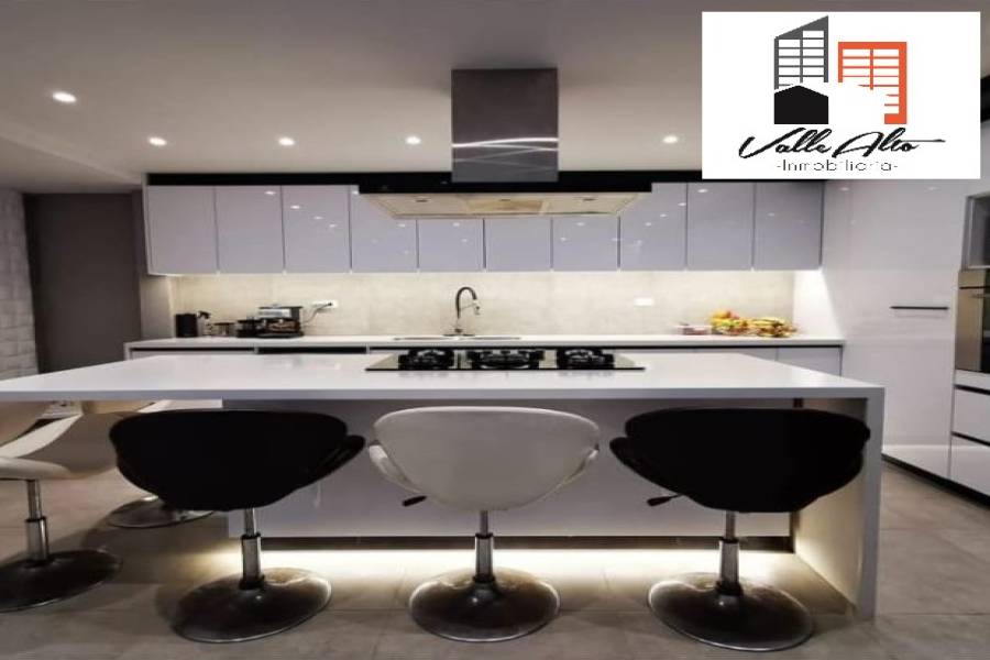 Cuenca., Cuenca, España, 4 Habitaciones Habitaciones, ,3 BathroomsBathrooms,Casas,Venta,Ave. Ordoñez Lasso.,2,43082