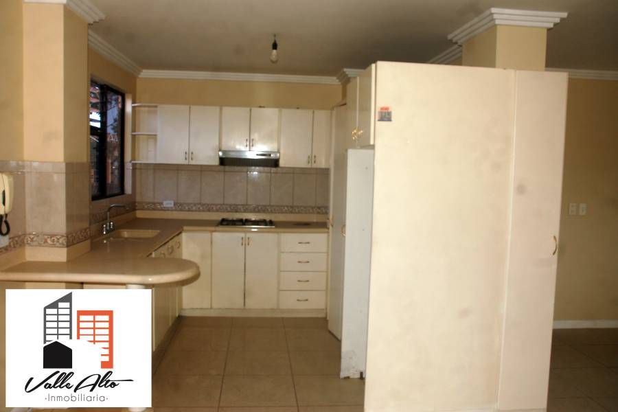 Cuenca., Cuenca, España, 3 Habitaciones Habitaciones, ,1 BañoBathrooms,Apartamentos,Venta,Mariscal Lamar.,2,43107