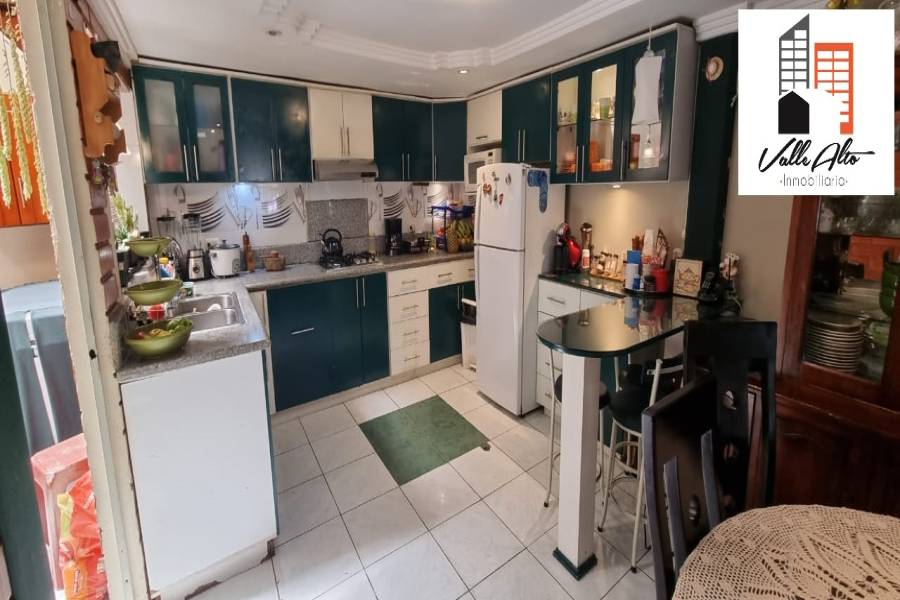 Cuenca, Cuenca, España, 4 Habitaciones Habitaciones, ,2 BathroomsBathrooms,Casas,Venta,2,43166