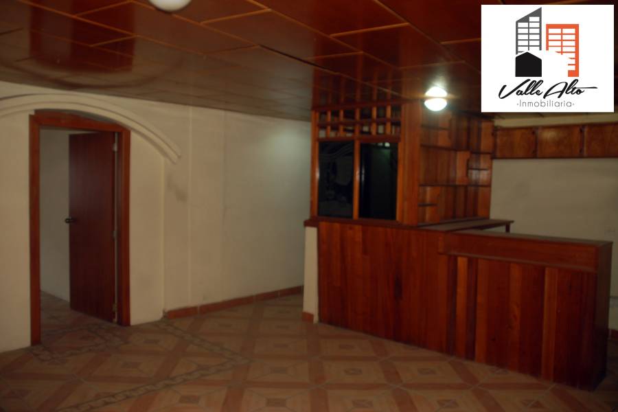 CUENCA, Florida, USA, 7 Habitaciones Habitaciones, ,3 BathroomsBathrooms,Casas,Venta,3,43199