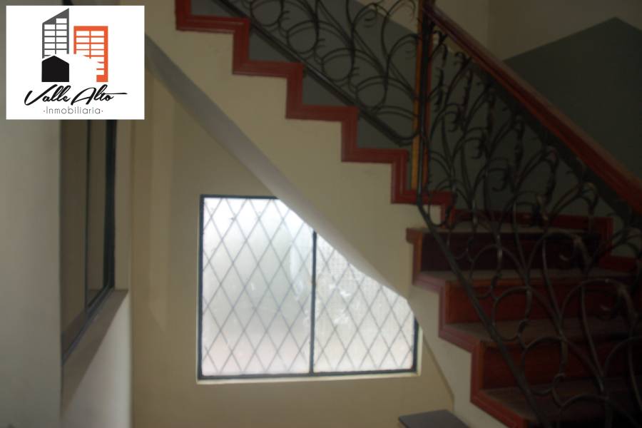 CUENCA, Florida, USA, 7 Habitaciones Habitaciones, ,3 BathroomsBathrooms,Casas,Venta,3,43199