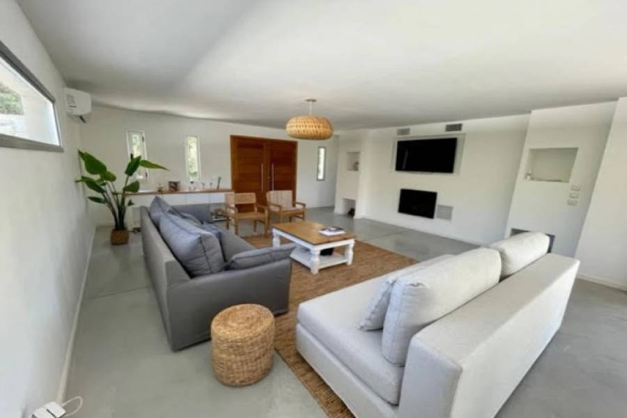 punta del estes, Buenos Aires, Argentina, 3 Habitaciones Habitaciones, ,4 BathroomsBathrooms,Casas,Venta,´laya Mansa,43208