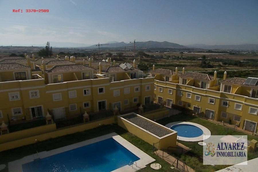 Alhaurín de la Torre,Málaga,España,4 Bedrooms Bedrooms,2 BathroomsBathrooms,Chalets,4841
