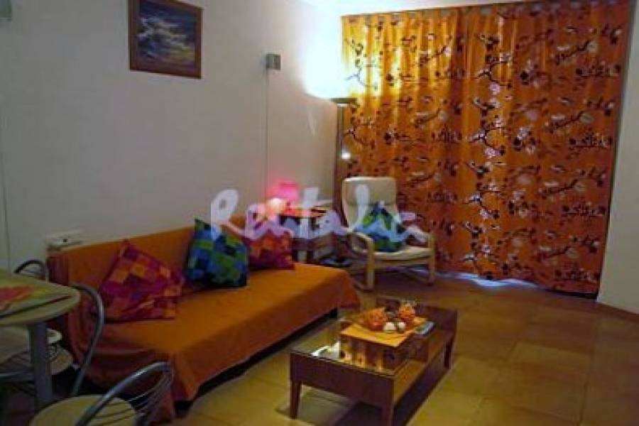 Torremolinos,Málaga,España,Estudios,4950