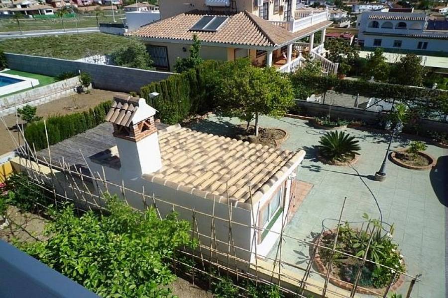 Alhaurín de la Torre,Málaga,España,6 Bedrooms Bedrooms,3 BathroomsBathrooms,Fincas-Villas,4990